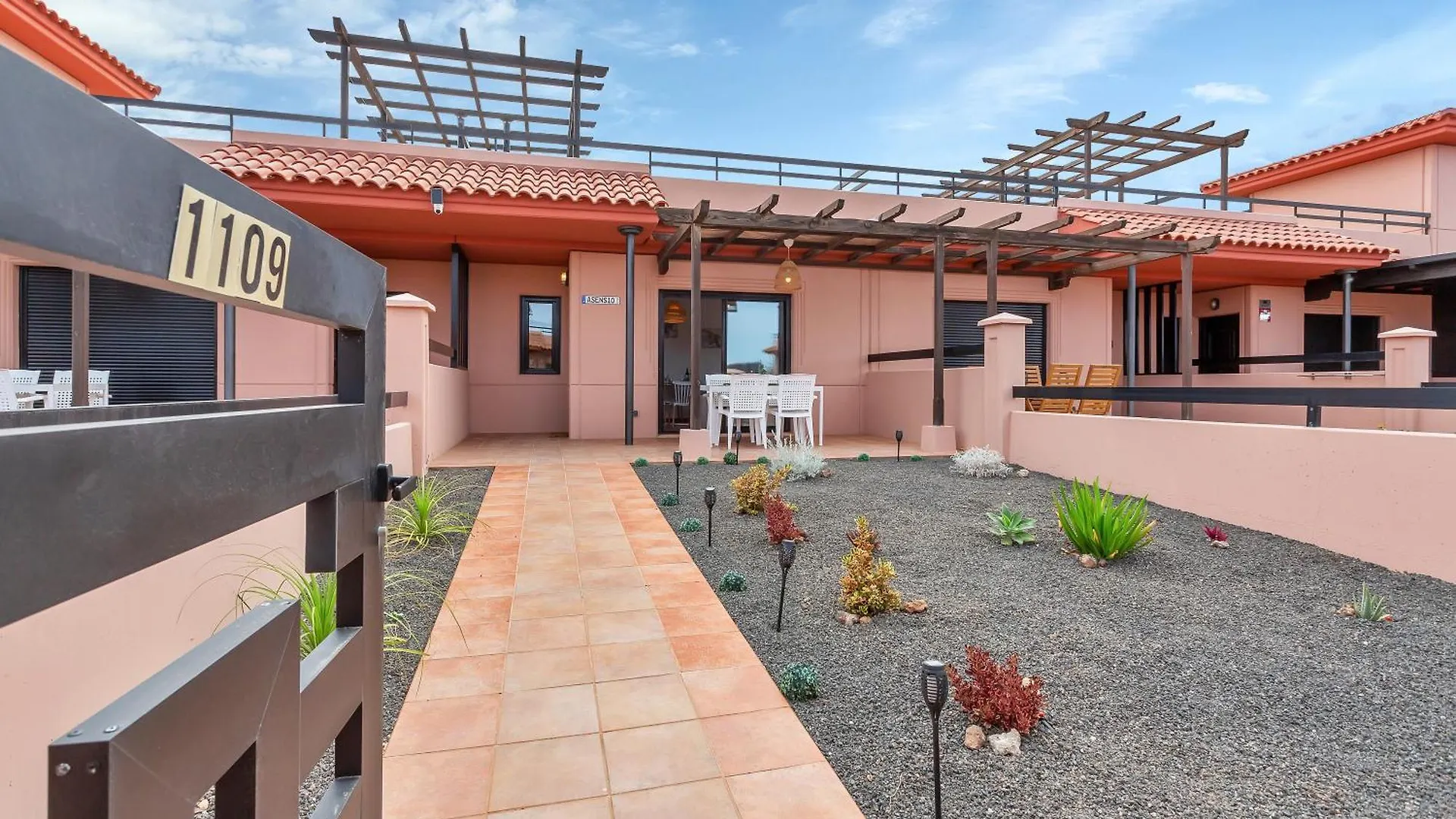 Villa Asensio Lajares
