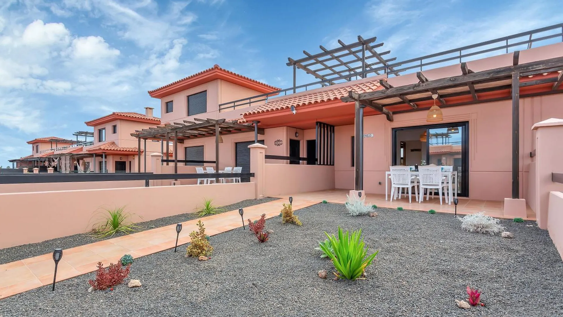 Villa Asensio Lajares
